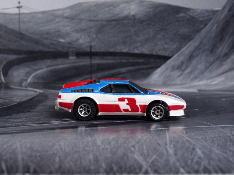 AURORA AFX BMW M1 weiß/blau/rot #3