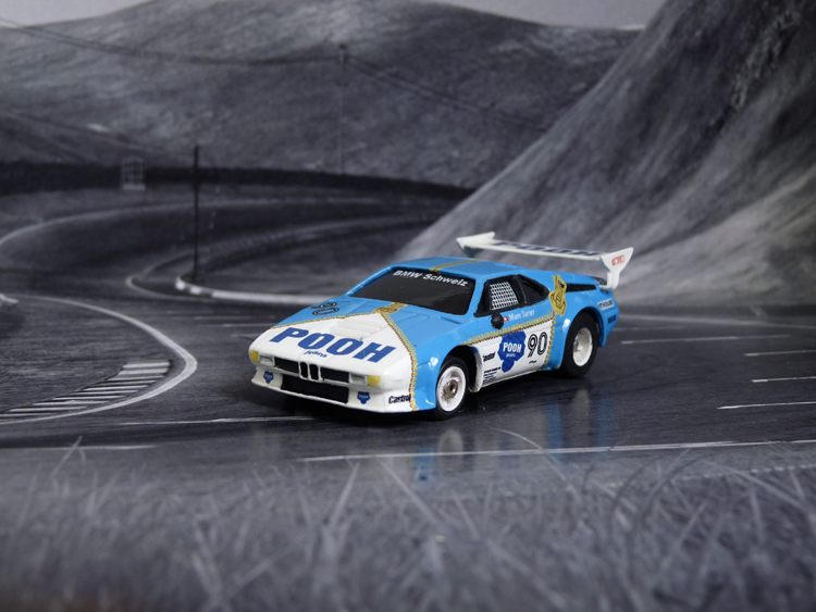 BMW M1 Sauber Racing Switzerland, Pooh Jeans #90