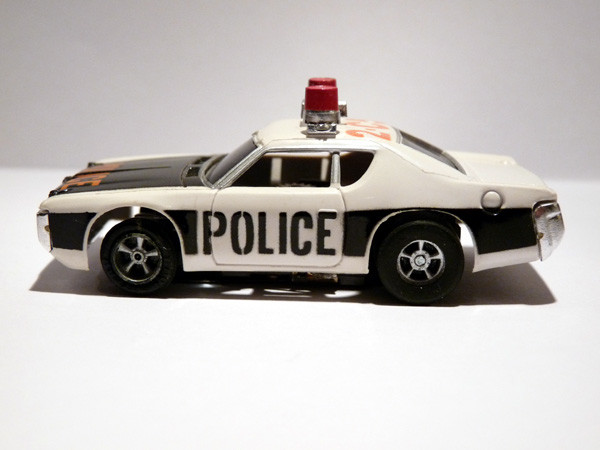 AURORA AFX Matador Police weiß