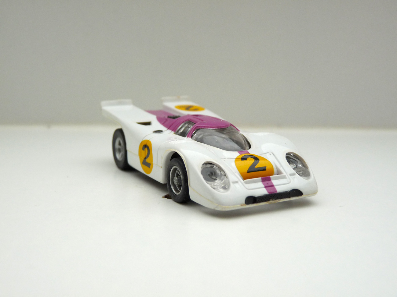 AURORA AFX Porsche 917 weiß/lila