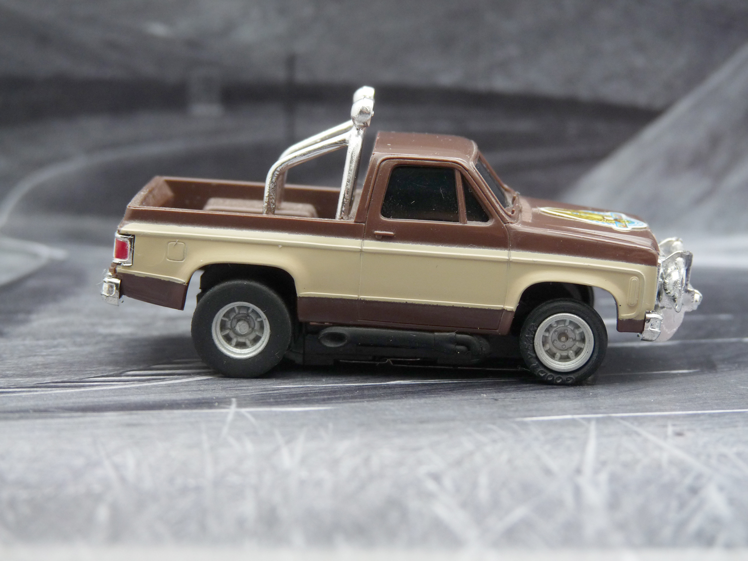 AURORA AFX Fall Guy Pick Up Truck