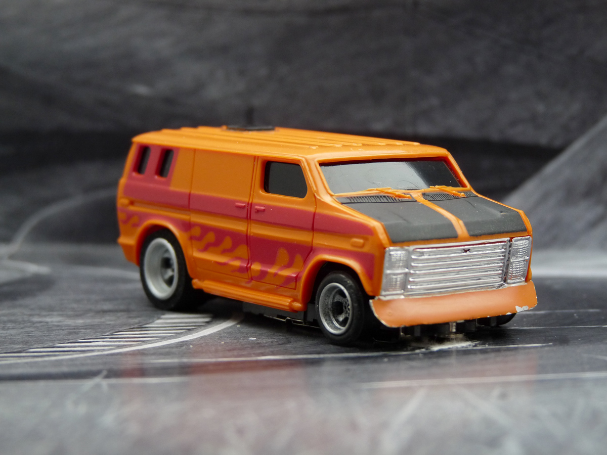 AURORA AFX Custom Van orange/schwarz/purple #1942