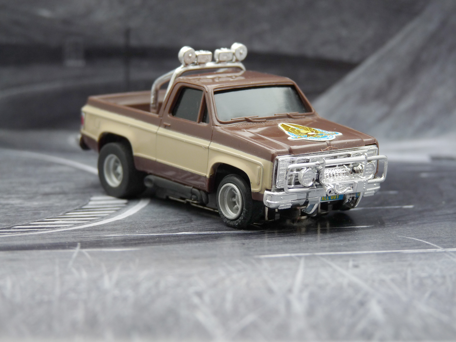 AURORA AFX Fall Guy Pick Up Truck