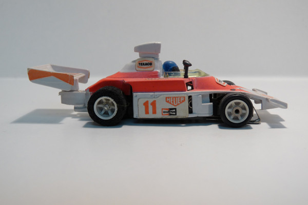 AURORA AFX G-Plus McLaren F1 weiß / hell pink Texaco #11