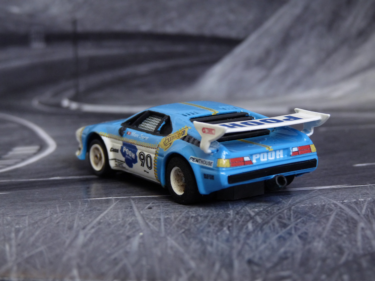 BMW M1 Sauber Racing Switzerland, Pooh Jeans #90