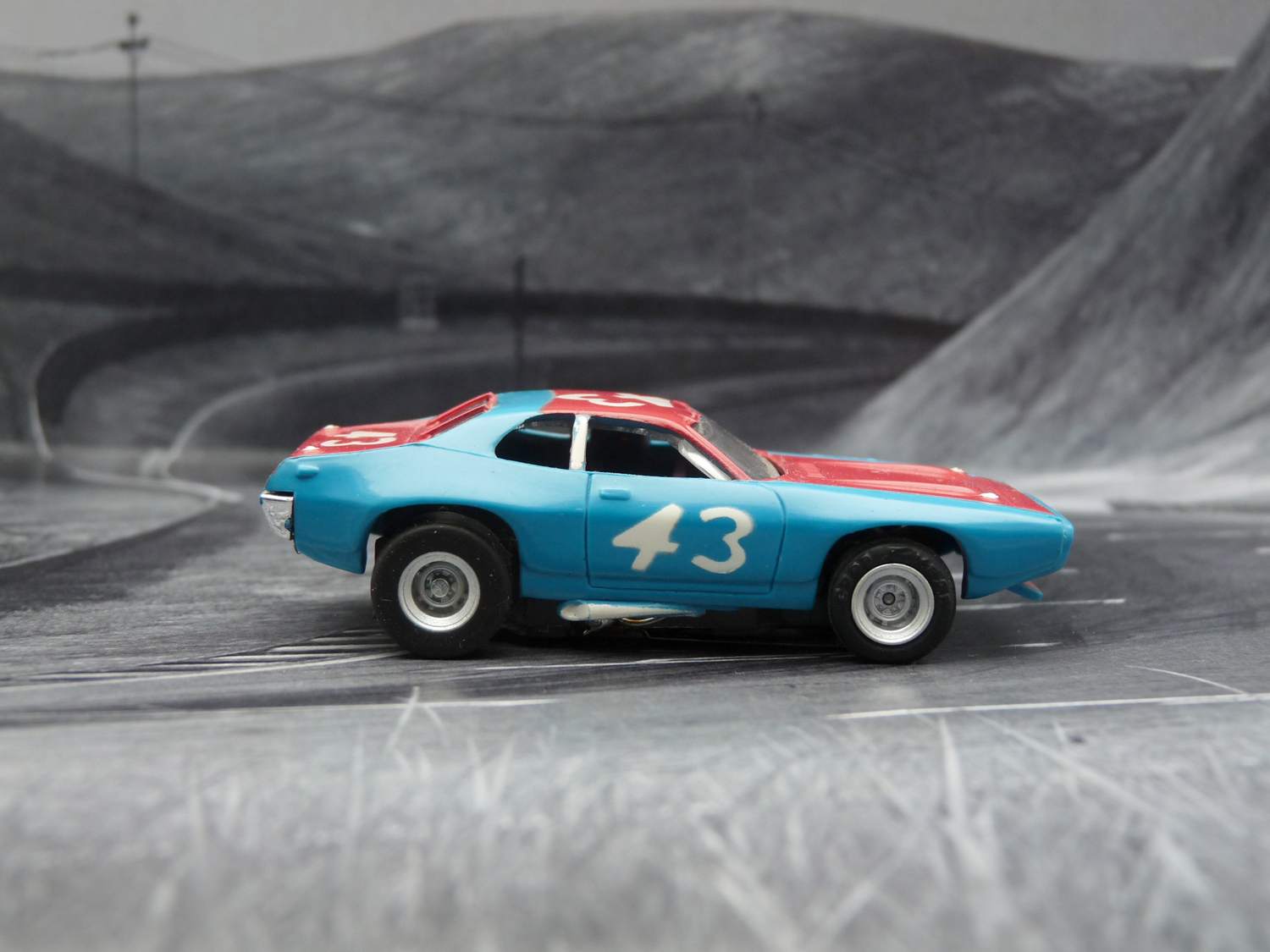 Plymouth Road Runner Stock Car "blue nose"