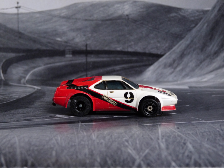 AURORA AFX BMW M1 Valvoline #9