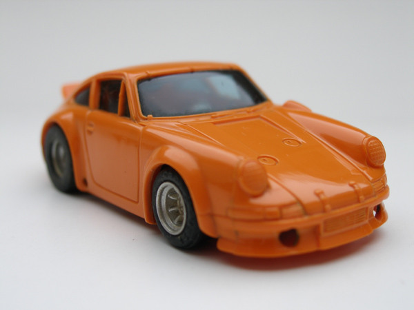 Porsche Carrera orange