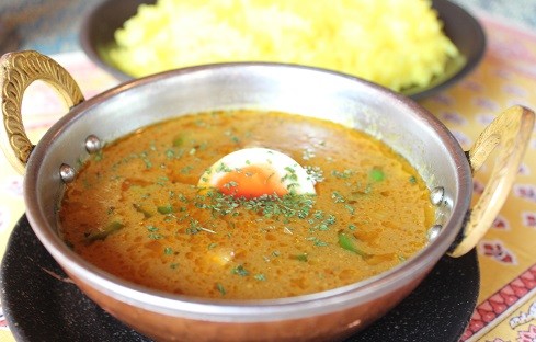 チキンカレー（chicken curry)