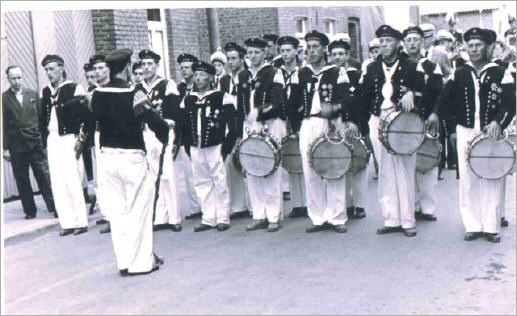 Paradeaufstellung im Jubiläumsjahr 1958