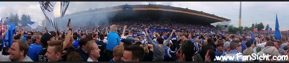 Aufstiegsfeier 2015. Foto: Sascha Cole (via Facebook).