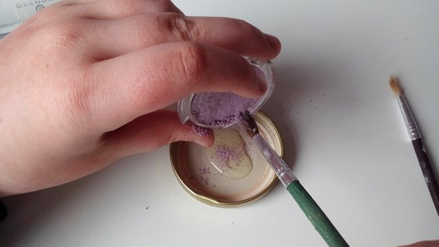 Dekoration Basteln farbigen Nagellack für Geburtstag, Muttertag, Ostern, Vatertag und Weihnachten als Geschenkidee. Deko leicht und einfach DIY Geburtstagsdeko Bastelideen für die Wohnung. Anleitung zum selbermachen. Tolles Motiv selber basteln.