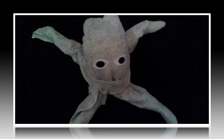 Handtuchfiguren falten Kraken Octopus für deine Zimmerdekoration. Origami mal mit Handtüchern. Falte niedliche Figuren, Tiere und andere Origami Motive aus deinen Badetücher oder Gästetücher. Servietten falten mit Handtüchern. Basteln mit Kindern