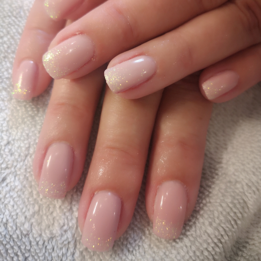 Shellac mit Glitzerspitze