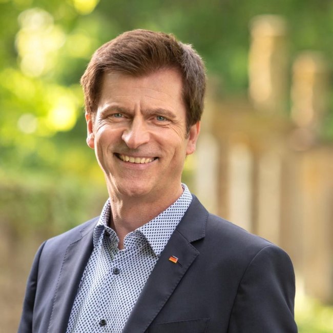 Dr. André Berghegger zum neuen Hauptgeschäftsführer des DStGB gewählt