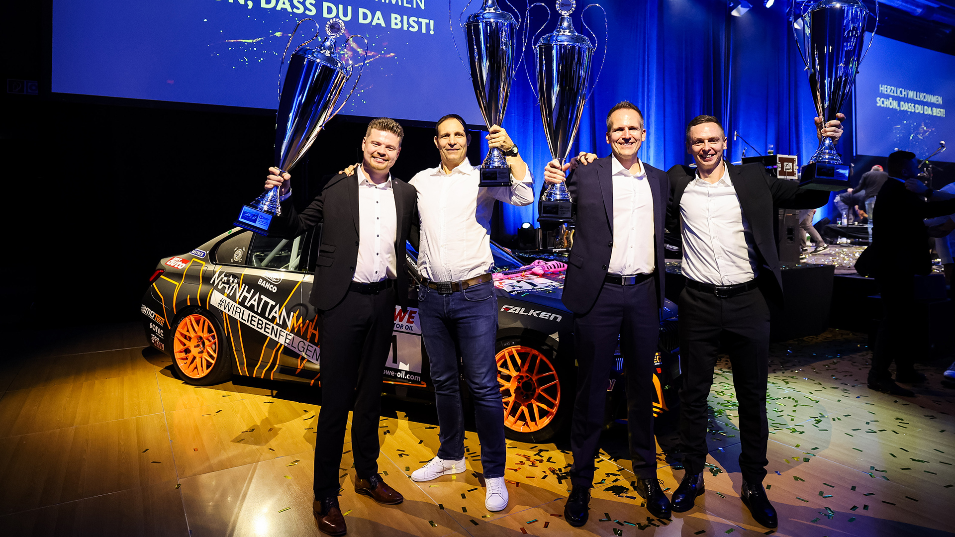NIGHT OF CHAMPIONS 2023: PARTY UND POKALE