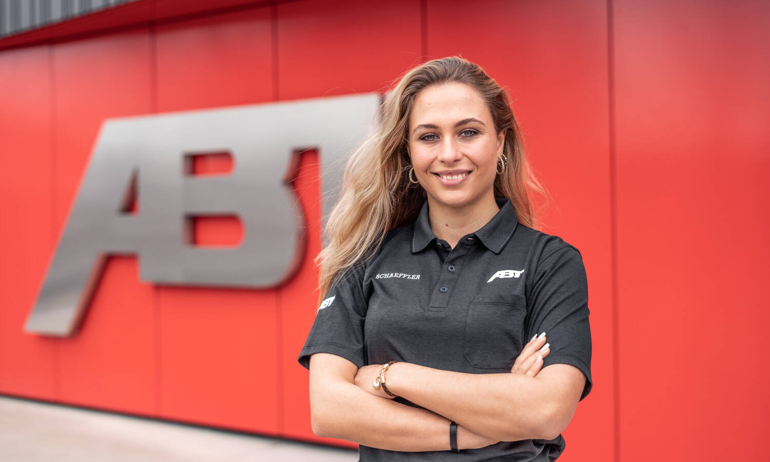 SOPHIA FLÖRSCH STARTET MIT ABT UND SCHAEFFLER IN DER DTM