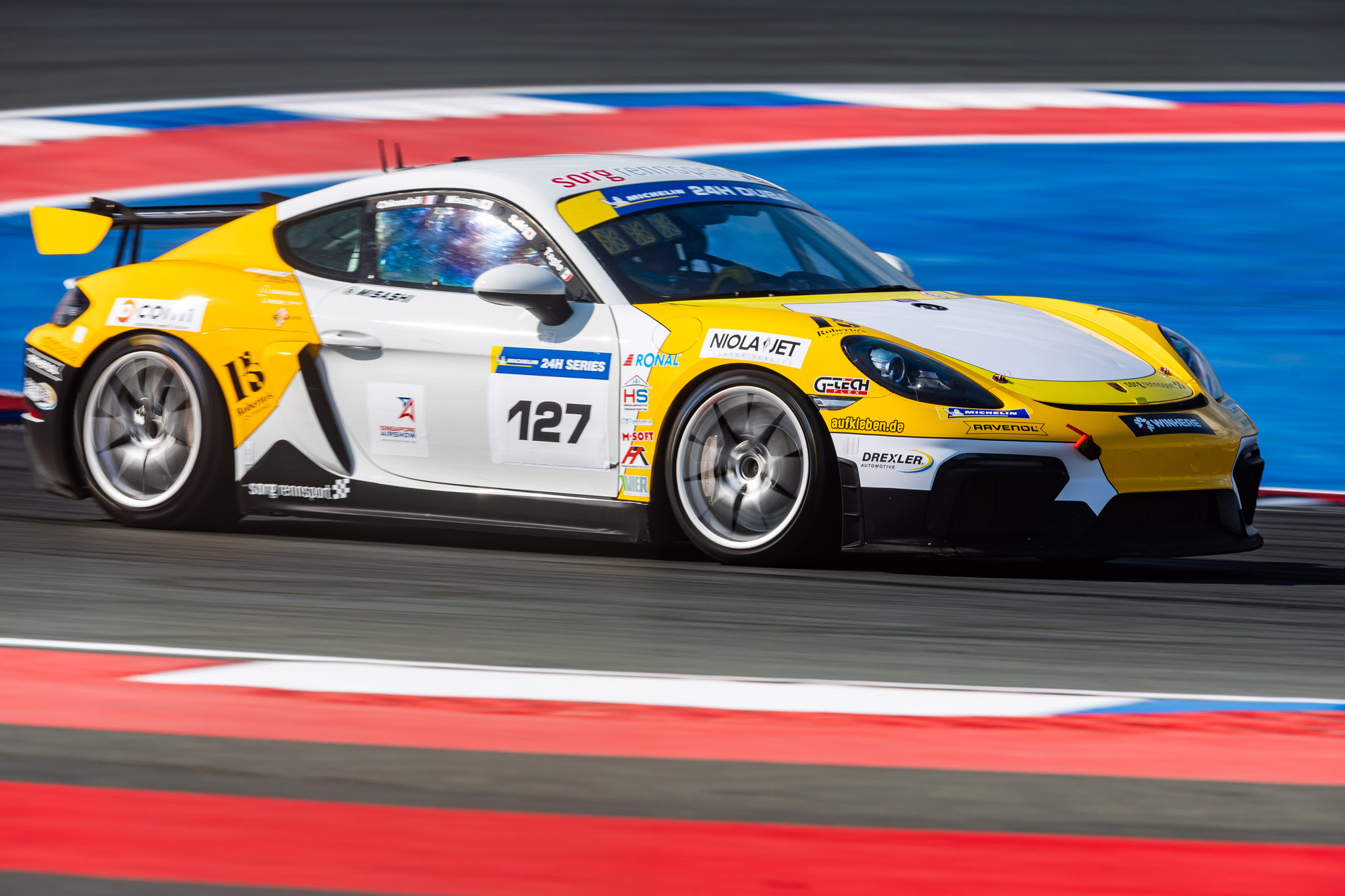 Starker Start in die Saison: Sorg Rennsport mit Podestplatz bei den 24h Dubai