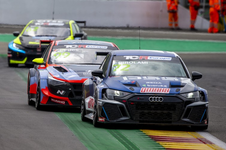 Fahrer- und Teammeisterschaft in der TCR Europe werden in Barcelona entschieden