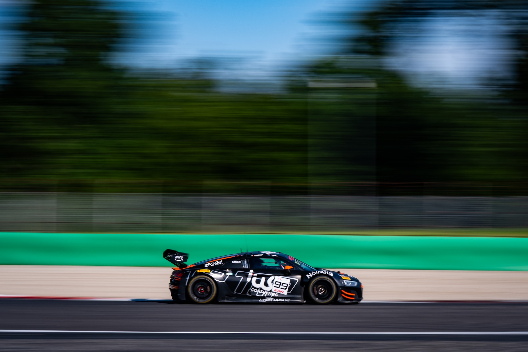 Monza. Heimrennen. Tresor Attempto Racing startet in die 3 Stunden von Monza.