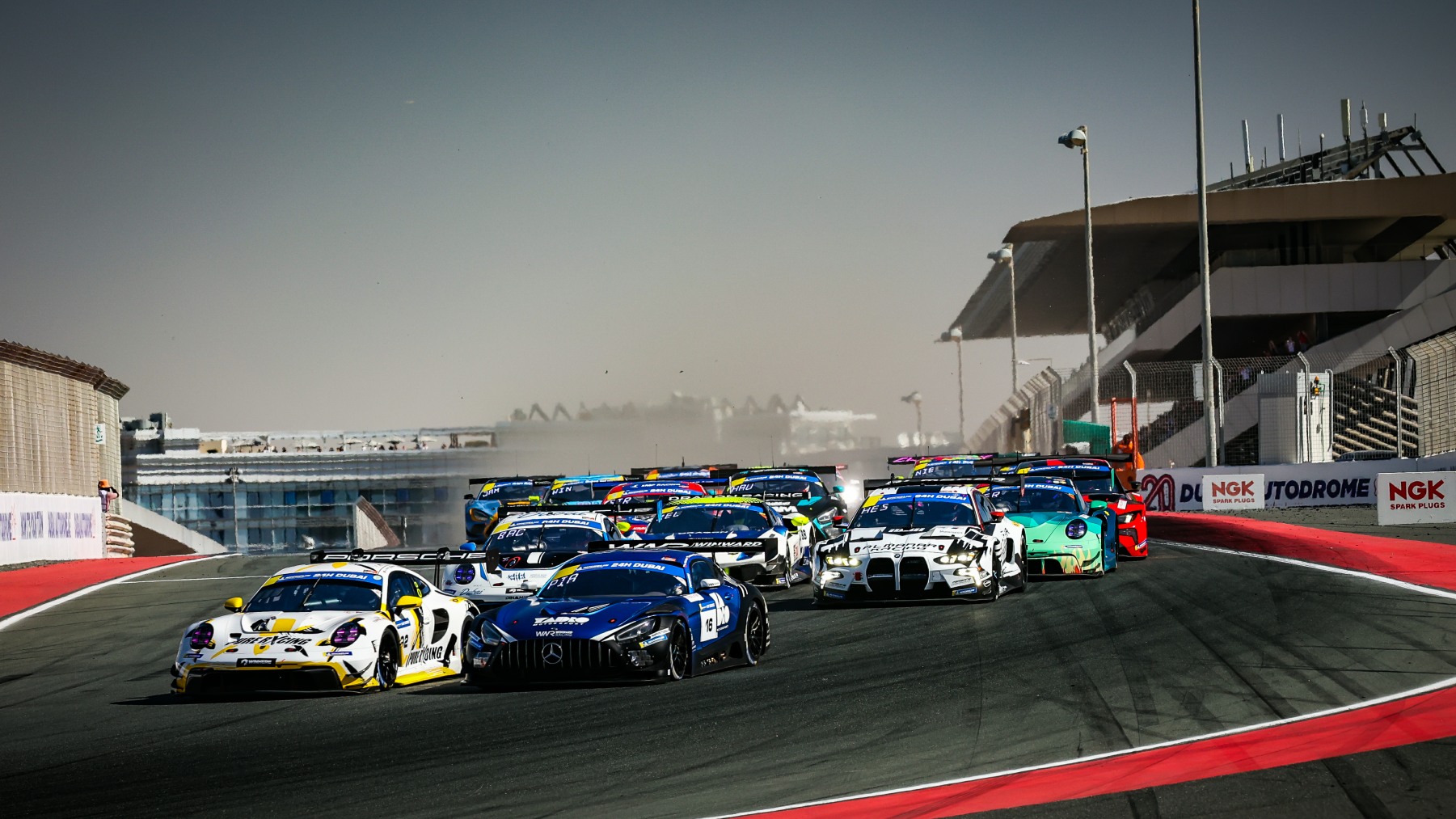 Michelin 24H DUBAI bereit für ein gewaltiges Finale der Middle East Trophy mit einem Starterfeld von 68 Fahrzeugen