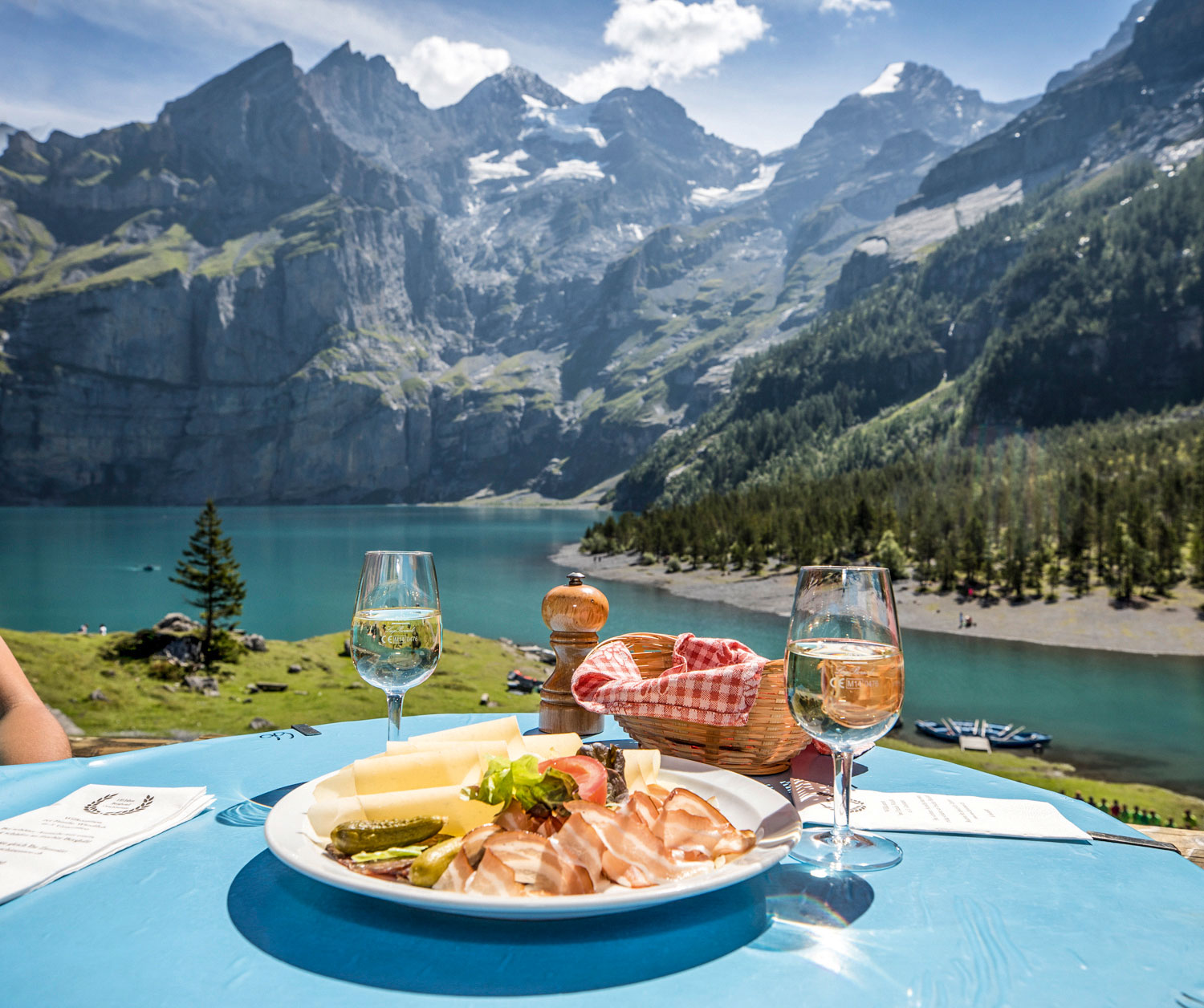 ©Berghotel-Oeschinensee