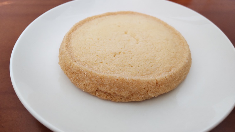 「純生バウムクーヘン」と「焼菓子」