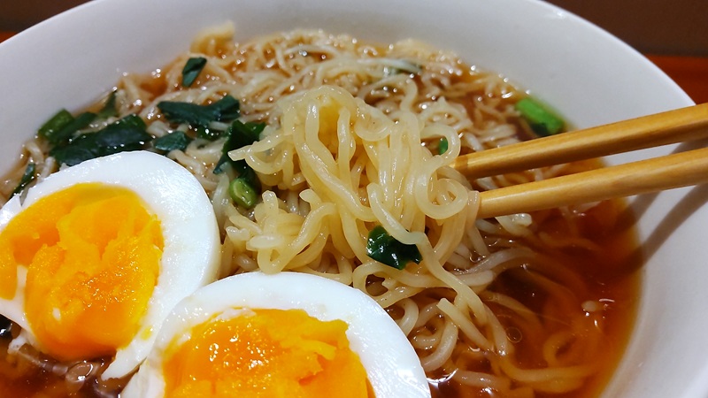 国分グループ本社株式会社さん販売の「比内地鶏だし醤油らーめん」