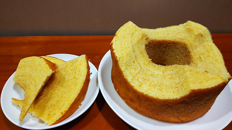 クリート株式会社さん販売の「ちょっとだけ大きなバウムクーヘン」