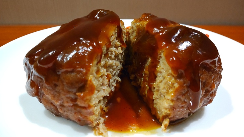 「デカうまハンバーグ 自家製和風ソース」