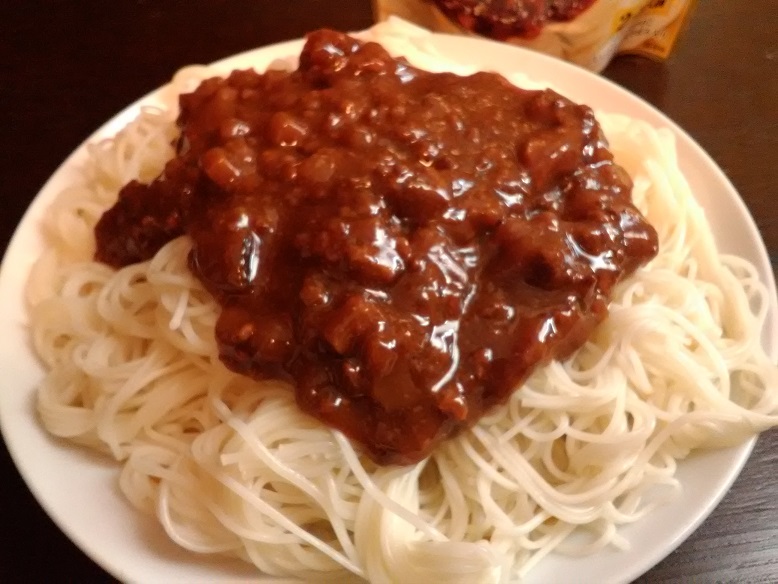 丸美屋食品工業株式会社さんの　丸美屋   かけうま麺用ソース「ジャージャー麺の素」