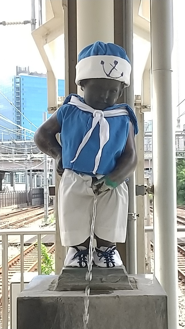 【浜松町駅】マネケン・ピース（平和の人形）～２０２２年８月～ジュリアン君