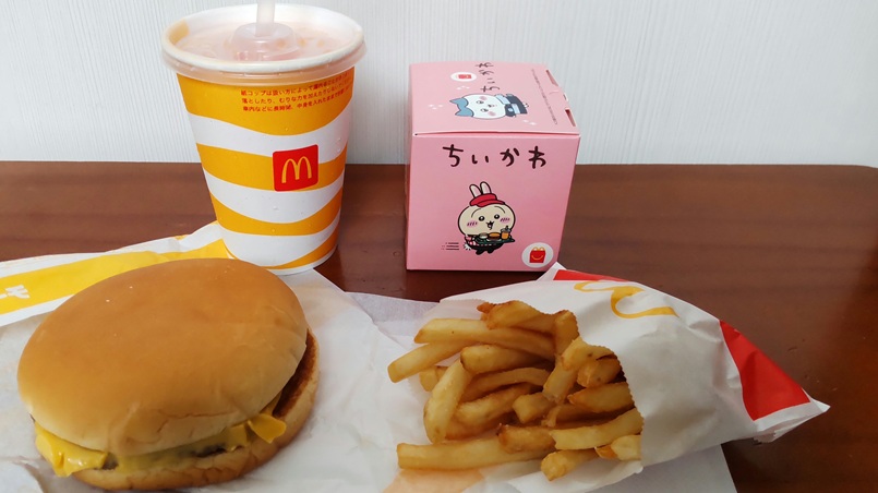 日本マクドナルド株式会社さんのハッピーセット第一弾「ちいかわ」