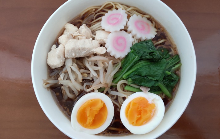 株式会社阿藻珍味さんの　あもちんの「尾道ラーメン」醤油スープ