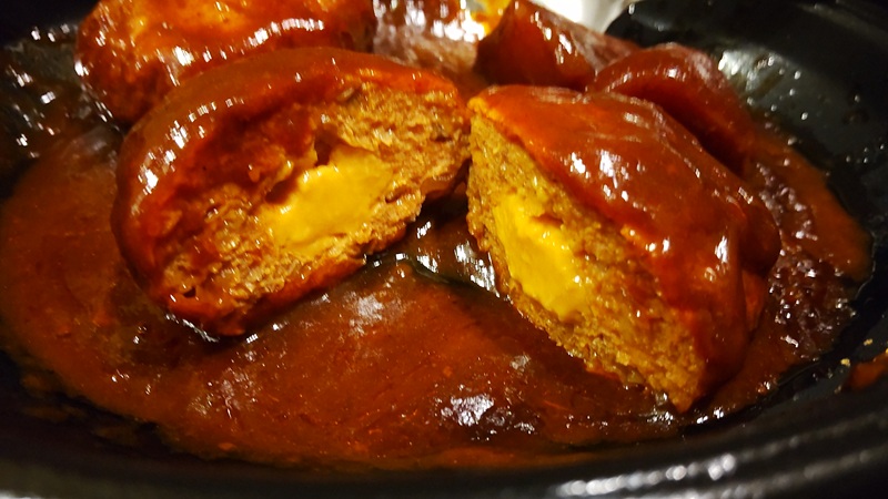 伊藤ハムさんの「 シチュー・ド・ハンバーグ」と「 牛すじ黒カレー」