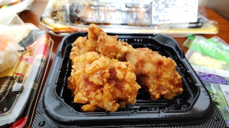 (株)ライフコーポレーションさんの「ひらまさを味わうにぎり寿司盛り合わせ」