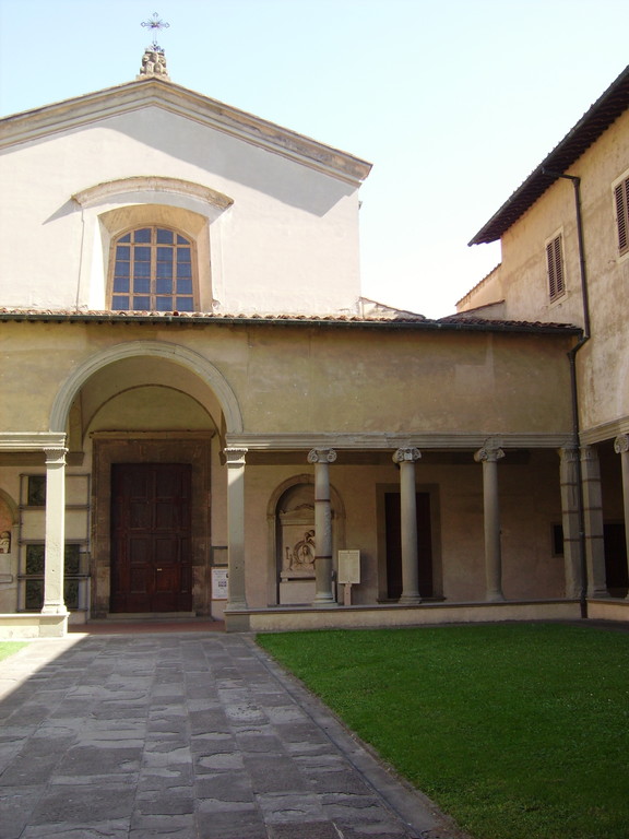 Borgo Pinti - Chiostro esterno 