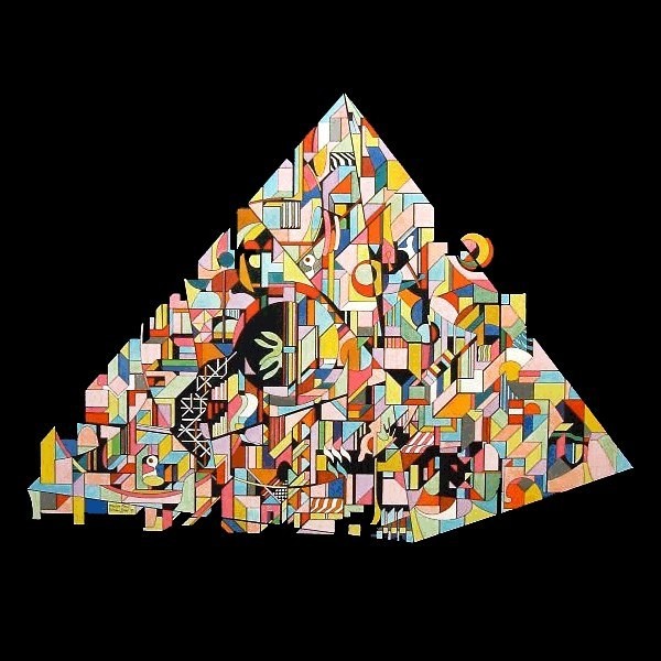Pyramid 60 x 50 cm ©Marlon Paul Bruin