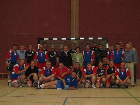 Die Wieluner Alt-Herrenmannschaft 2006 in Osterburg (Foto privat)