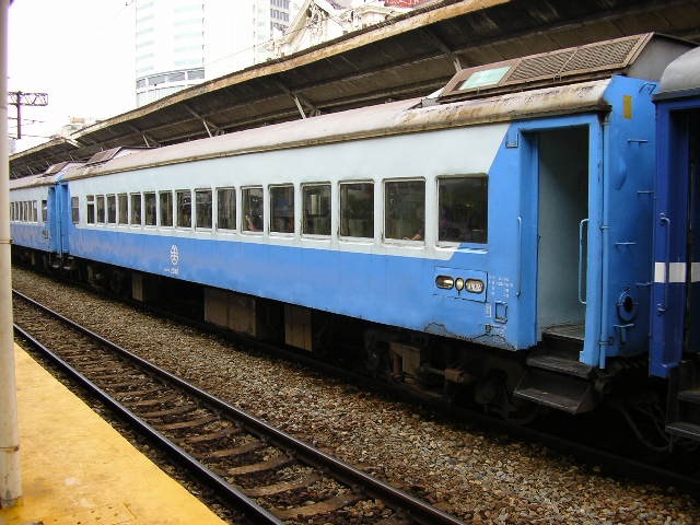台湾 鐵支路模型 35SPK32700/35SPK2300客車 完成品 - 南洋物産 台湾 鐵支路模型 35SPK32700/35SPK2300客車 完成品 - 南洋物産