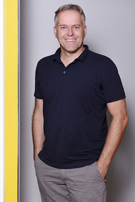 Porträt Fotograf Basel, Porträt für Mitarbeiter, Businessfotograf