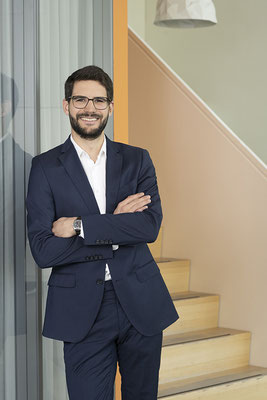 Porträt von Mitarbeitern im Unternehmen in Basel
