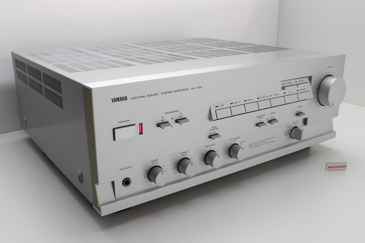Yamaha AX-700