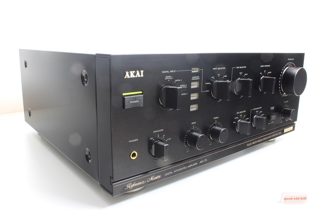 Akai AM-75