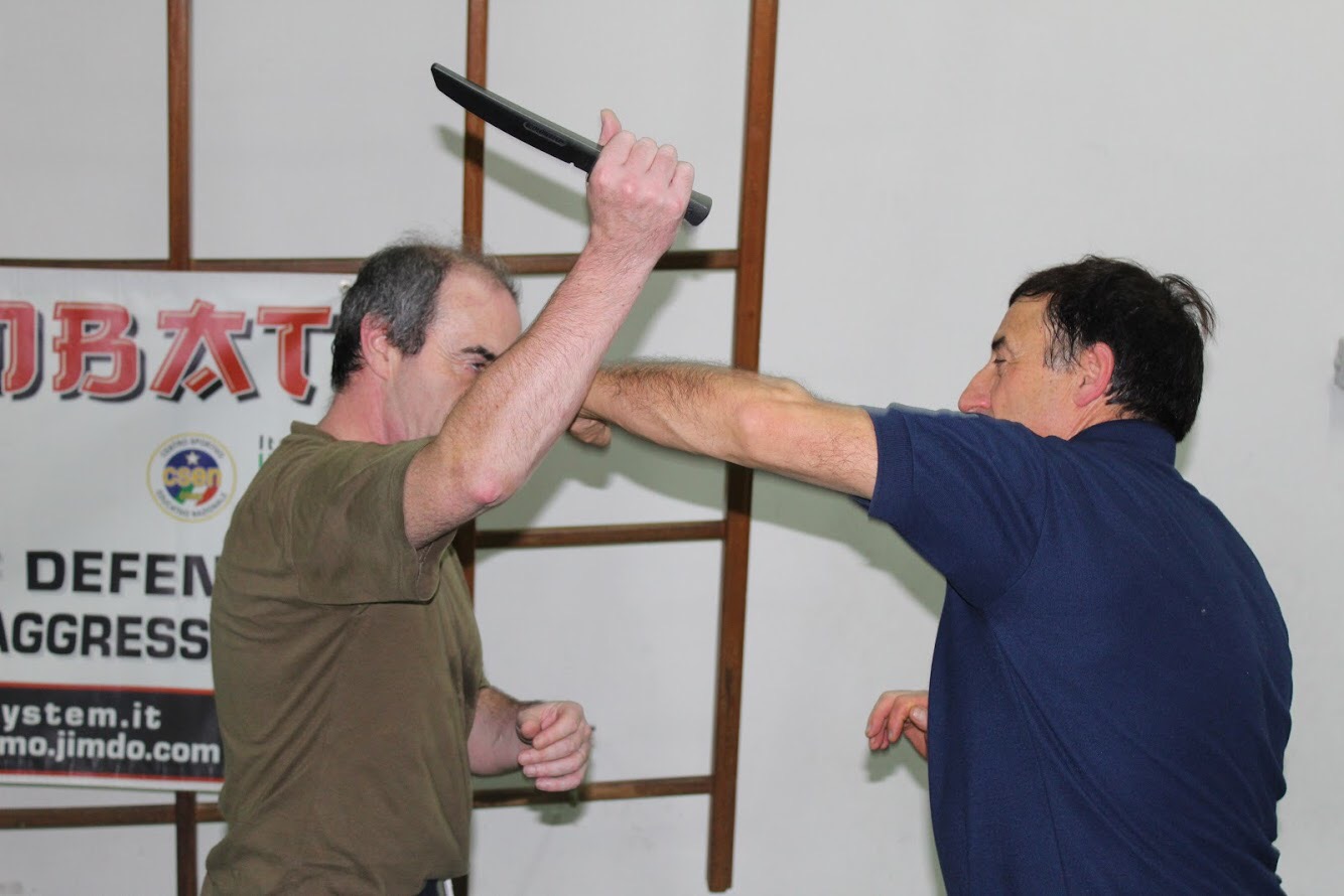 FOTO TECNICHE Arti Marziali; difesa personale; street defense, jeet