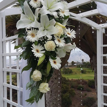 Tu  Boda con la floristería La Pagoda  en las palmas un éxito asegurado con más de 7 años de experiencia en el gremio.