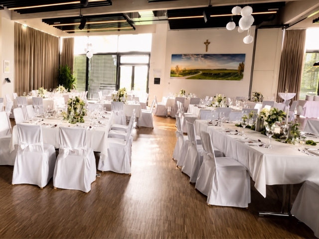 Hochzeit im W4 Röschitz