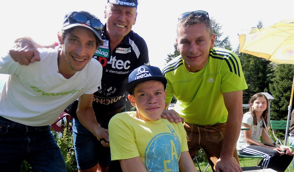 Michael Kurz, Wolfgang Dabernig, Simon Guggenberger und Ingo Ortner freuen sich über eine gelungene Veranstaltung ©Bergsteigerdorf Mauthen