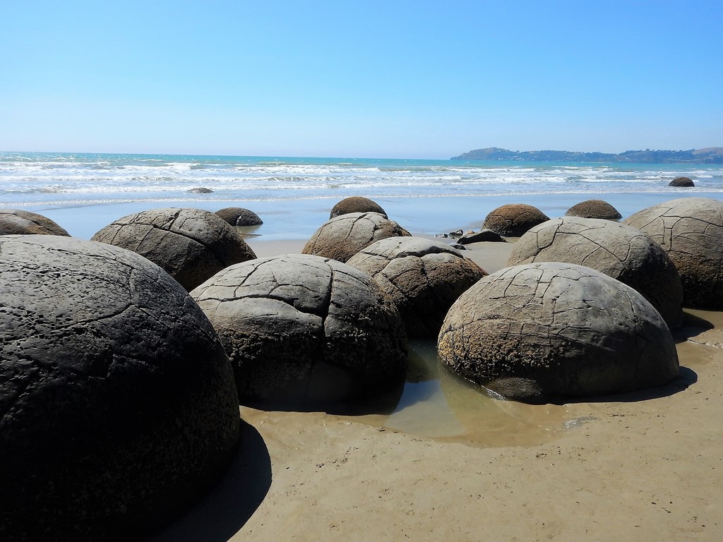 Moeraki Boulders