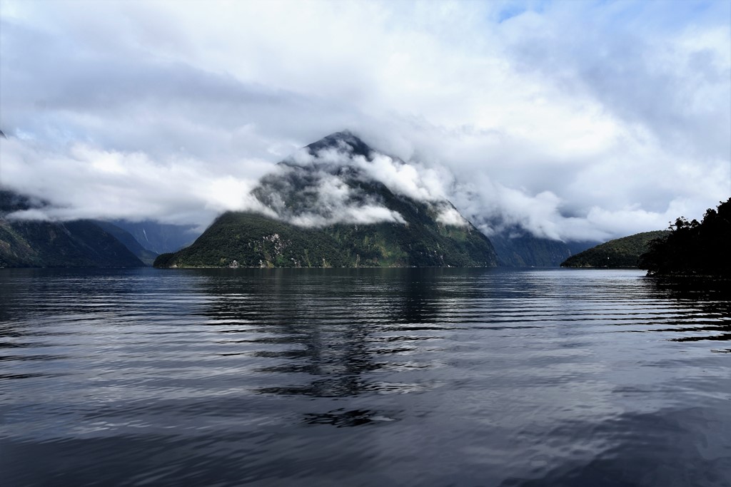 the sound of silence - Doubtful Sound
